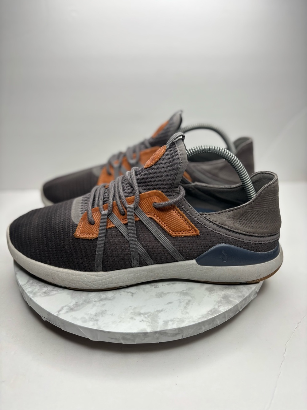 Size 9.5-  Olukai Mio Li men's athletic sneakers